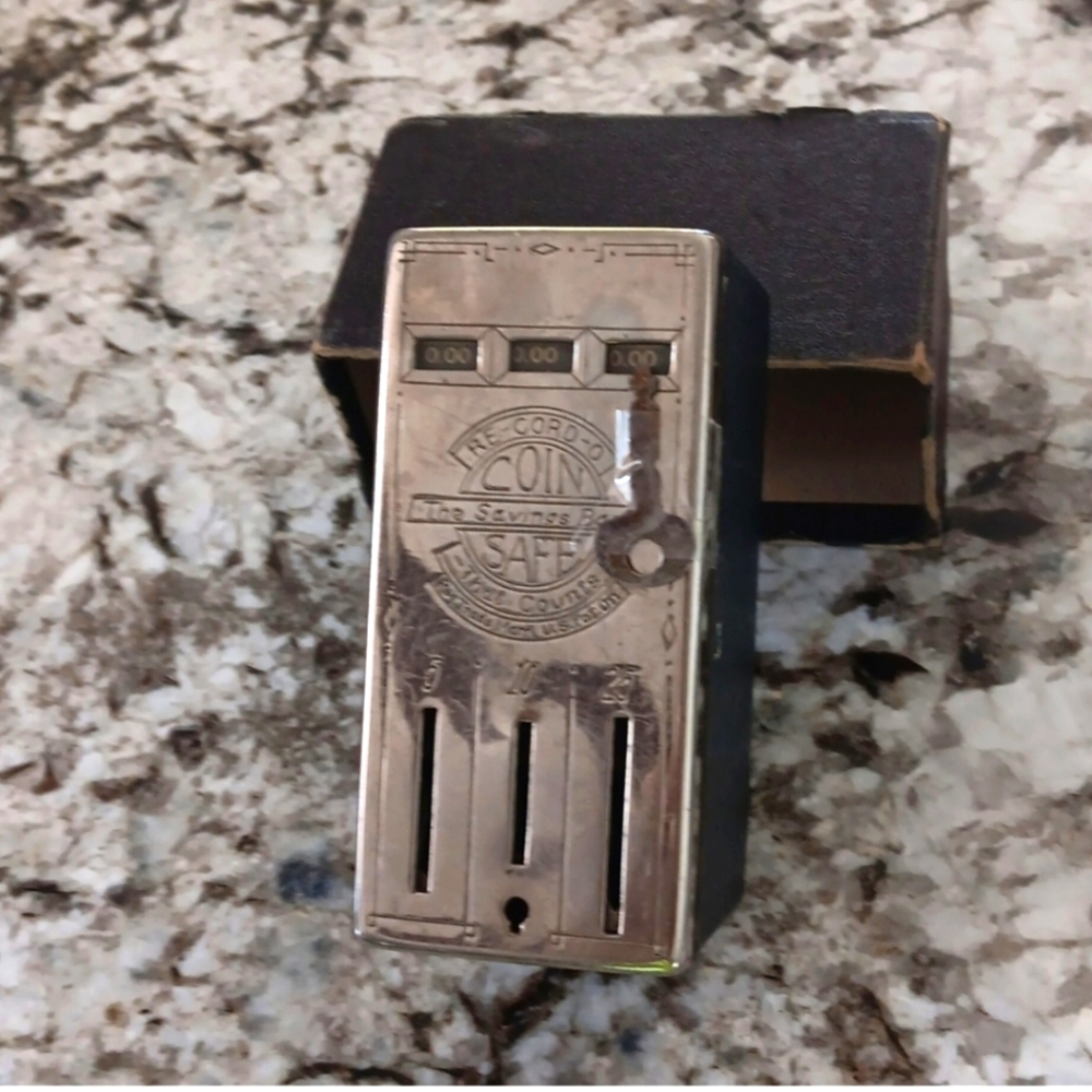 VINTAGE ANTIQUE COIN SAVINGS COUNTING BANK